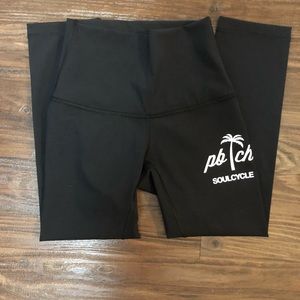 LuLuLemon Palm Beach Soul Cycle Cropped Leggings